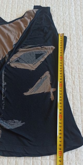 Camiseta asimétrica Paramita L