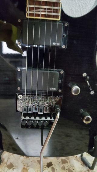 ESP LTD M-300FM Guitarra electrónica