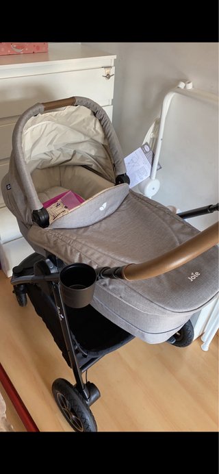 Carro de bebe Joie  (3 cosas)