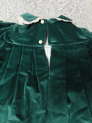 Vestido verde de terciopelo de Illice