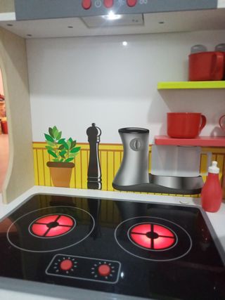 Cocinita de madera con todos los acces