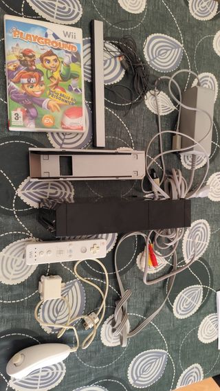 Consola y Mandos Wii