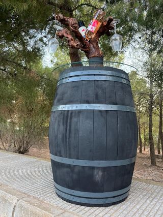 Barrica Expositora de Vino