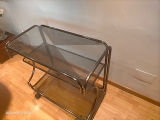 Mesa soporte tv, etc... barras metal y cristal