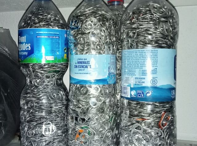 ANILLAS de LATAS de REFRESCOS
