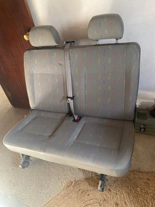 Asientos traseros Volkswagen T5 2004