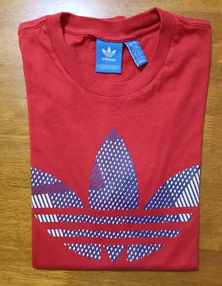 Camiseta Adidas original Trefoil 1,sin uso