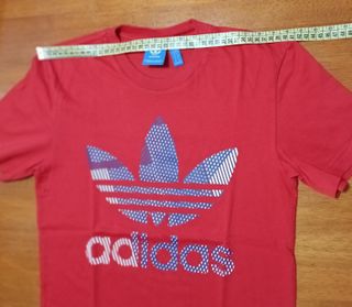 Camiseta Adidas original Trefoil 1,sin uso