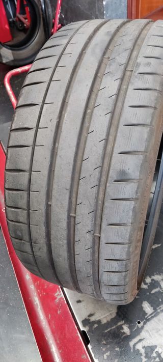 Michelín Piloto Sport 4 S