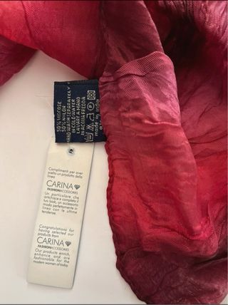 Sciarpa/stola sui toni del rosso, Carina