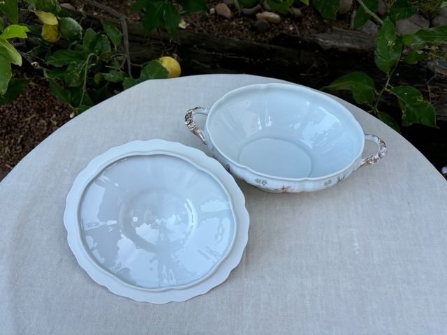 🇫🇷 Sopera antigua de porcelana