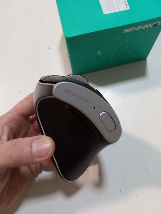 Mouse ergonomico verticale Bluetooth + wireless 4
