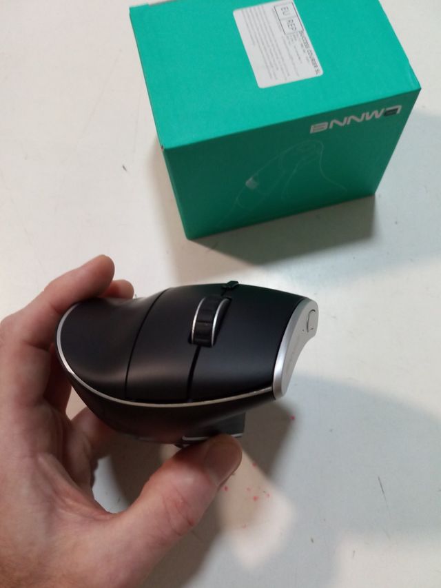 Mouse ergonomico verticale Bluetooth + wireless 4