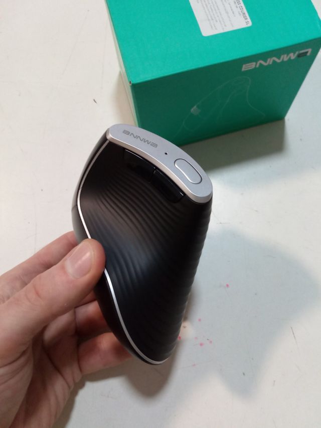 Mouse ergonomico verticale Bluetooth + wireless 4