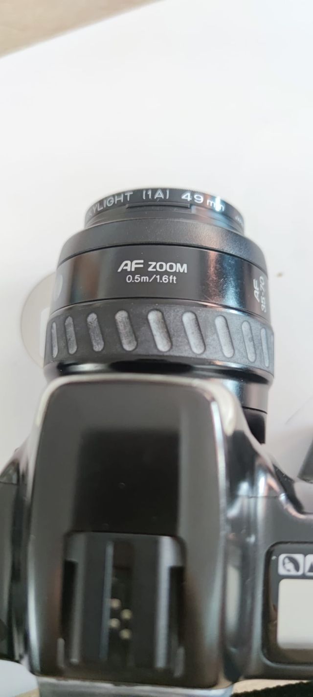 CAMARA MINOLTA DYNAX 300SI+OBJETIVO 75-300+ FLASH