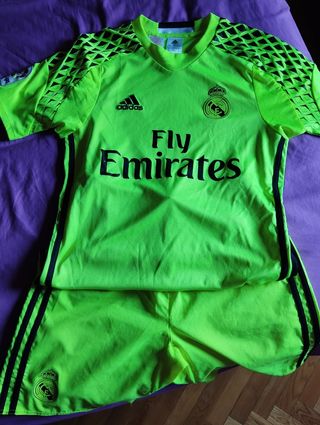 Camiseta y pantalón talla 13-14