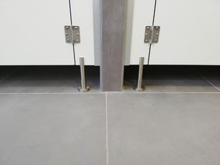 CABINAS FENÓLICAS, SEPARADORES Y BAÑOS