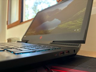 HP OMEN 17.3" i7-8750H, 32 GB di RAM