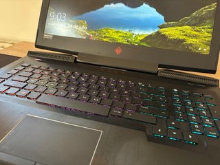 HP OMEN 17.3" i7-8750H, 32 GB di RAM