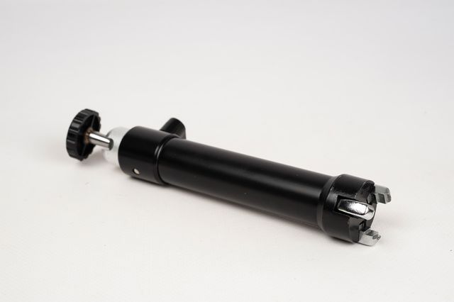 Konix trípode de sobremesa