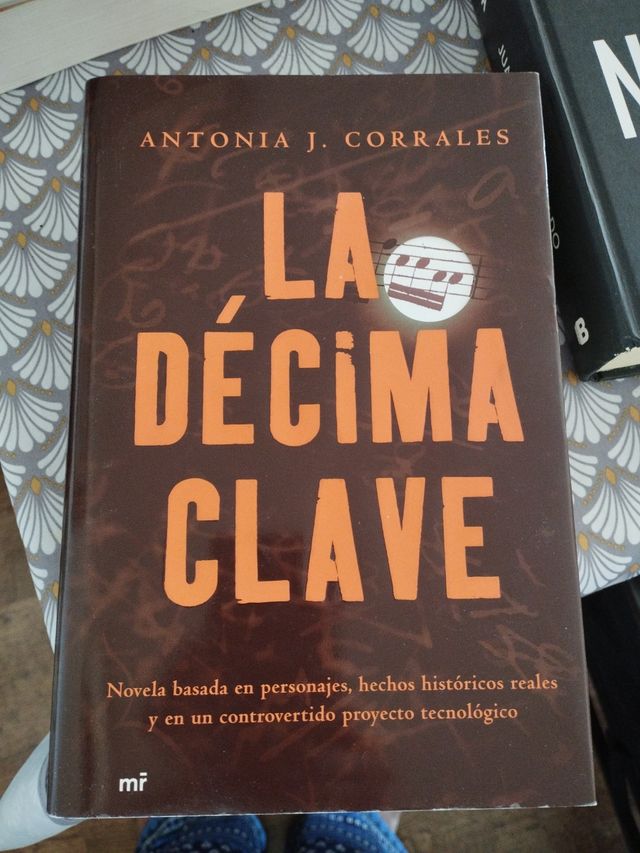 La décima clave. Antonia J. Corrales