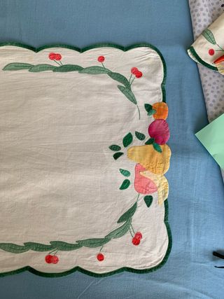 Camino de mesa y mantel de bandeja a juego