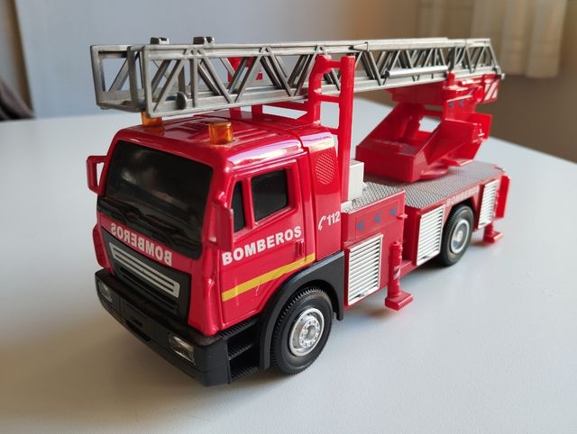 Antiguo camión de bomberos