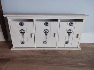 Armario para llaves vintage