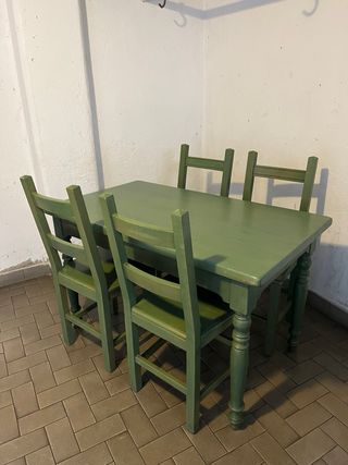 set tavolo e sedie