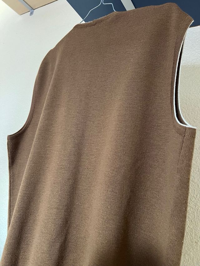 Chaleco marrón Lacoste