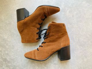 Botin camel cordones Petite Jolie 41