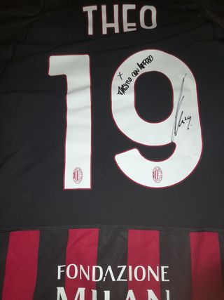 Maglie calcio originali autografata theo hernandez