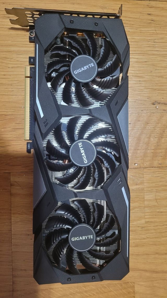 Vendo tarjeta gráfica RTX 2060