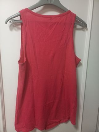 Camiseta tirantes fucsia Benetton 