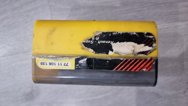 Caja bombillas renault  súper 5, r21,  r9