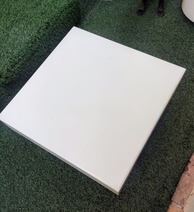 Tavolo basso con luce in legno