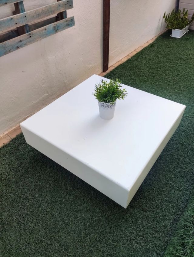 Tavolo basso con luce in legno