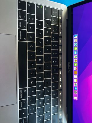 MAC BOOK PRO 2020