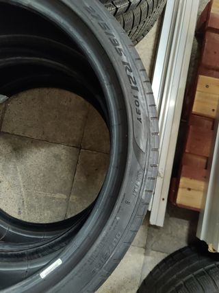 275/35R21 103Y Pirelli 