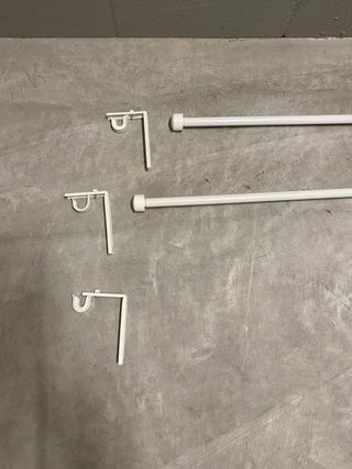 Barra cortina extensible blanca ikea con soportes