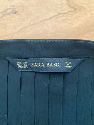 Blusa de Zara color negro talla XS