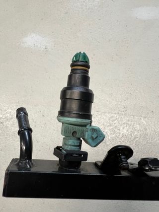 Rampa inyectores BMW 325i E36