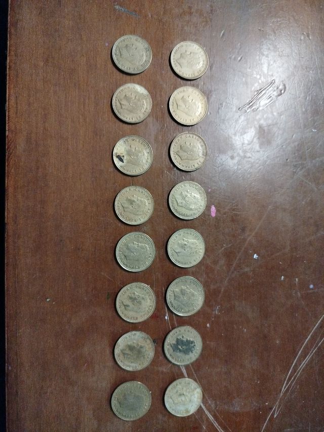16 monedas 1 peseta 1975