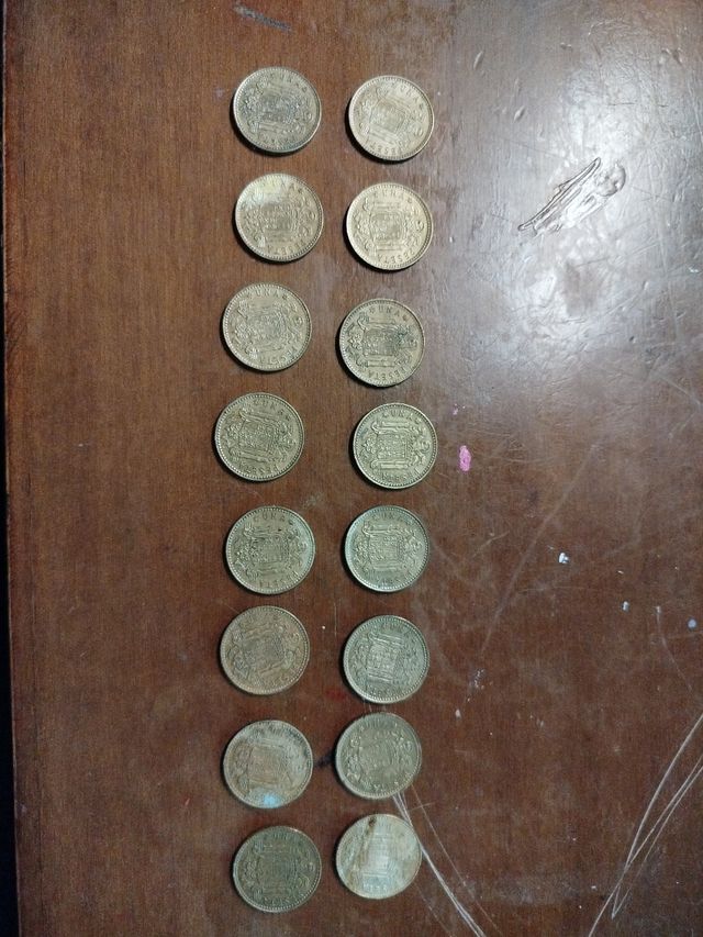 16 monedas 1 peseta 1975