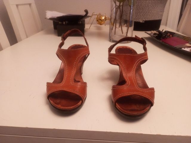 Sandalias cuña de piel auténtica talla 37 