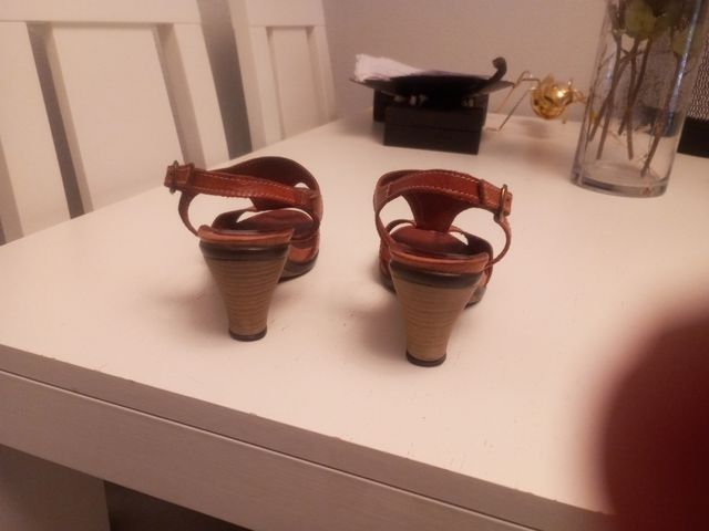 Sandalias cuña de piel auténtica talla 37 