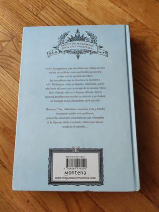 Los 3 libros de "Escuela de Frikis"