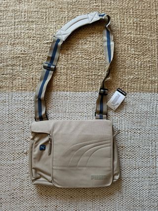 Mochila bandolera marca Puma