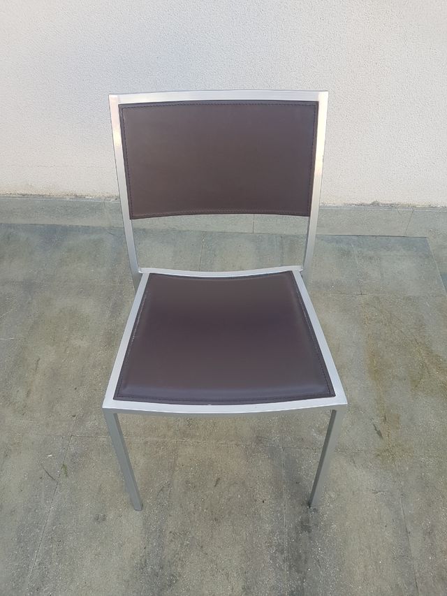 Sillas con tapiceria piel marron