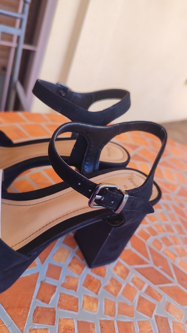 Tacones Negros Bershka